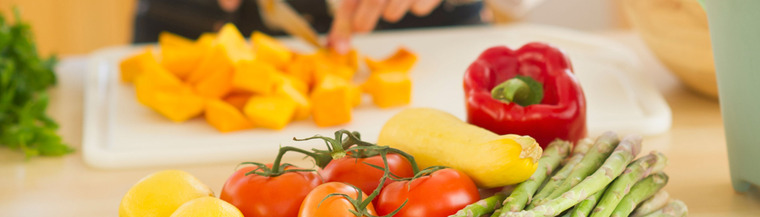 It’s important that people with cirrhosis eat a low fat, high protein balanced diet.